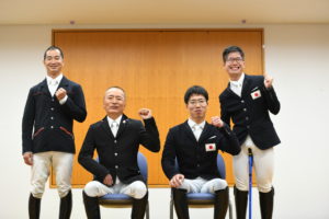 パラ馬術日本代表が東京2020パラリンピックに向け、抱負を語った。左から高嶋、宮地、稲葉、吉越（提供：日本障がい者乗馬協会）