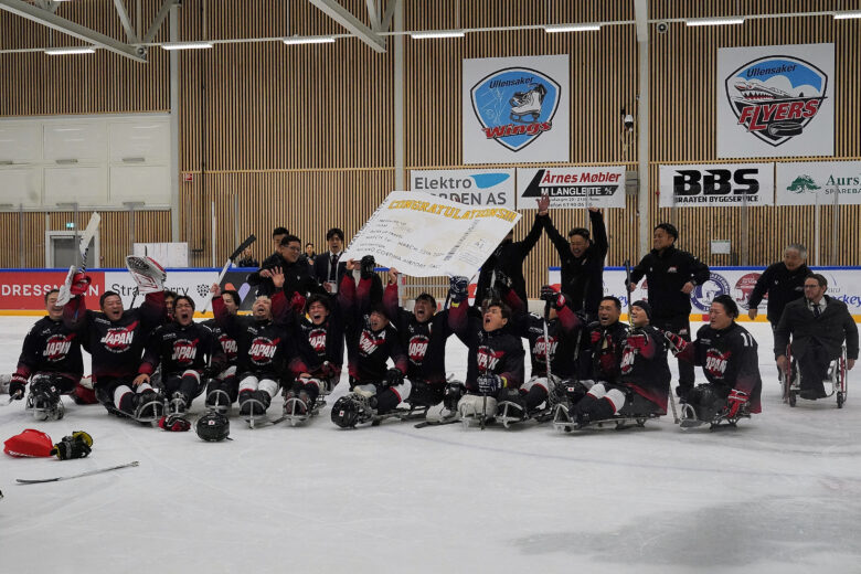 2大会ぶりのパラリンピック出場を決めた日本代表=ノルウェー・イェスハイム